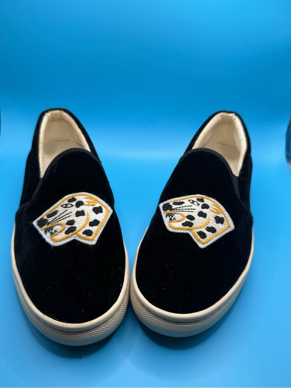 Soludos Black Velvet Slip-On with Embroidered Cat Patch
